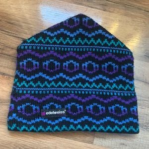 Edelweiss Adult Wool Beanie 🇨🇦